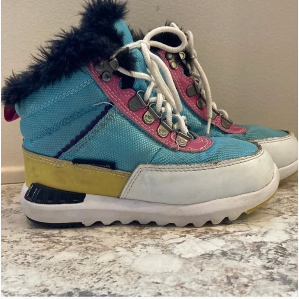 💚 BOGO BEARPAW Girls Colorful Winter Boots:Size 13 Youth